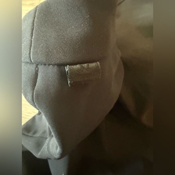 Lululemon Black On The Move Lightweight Tailored Pant Size 2 Athleisure - Picture 4 of 5